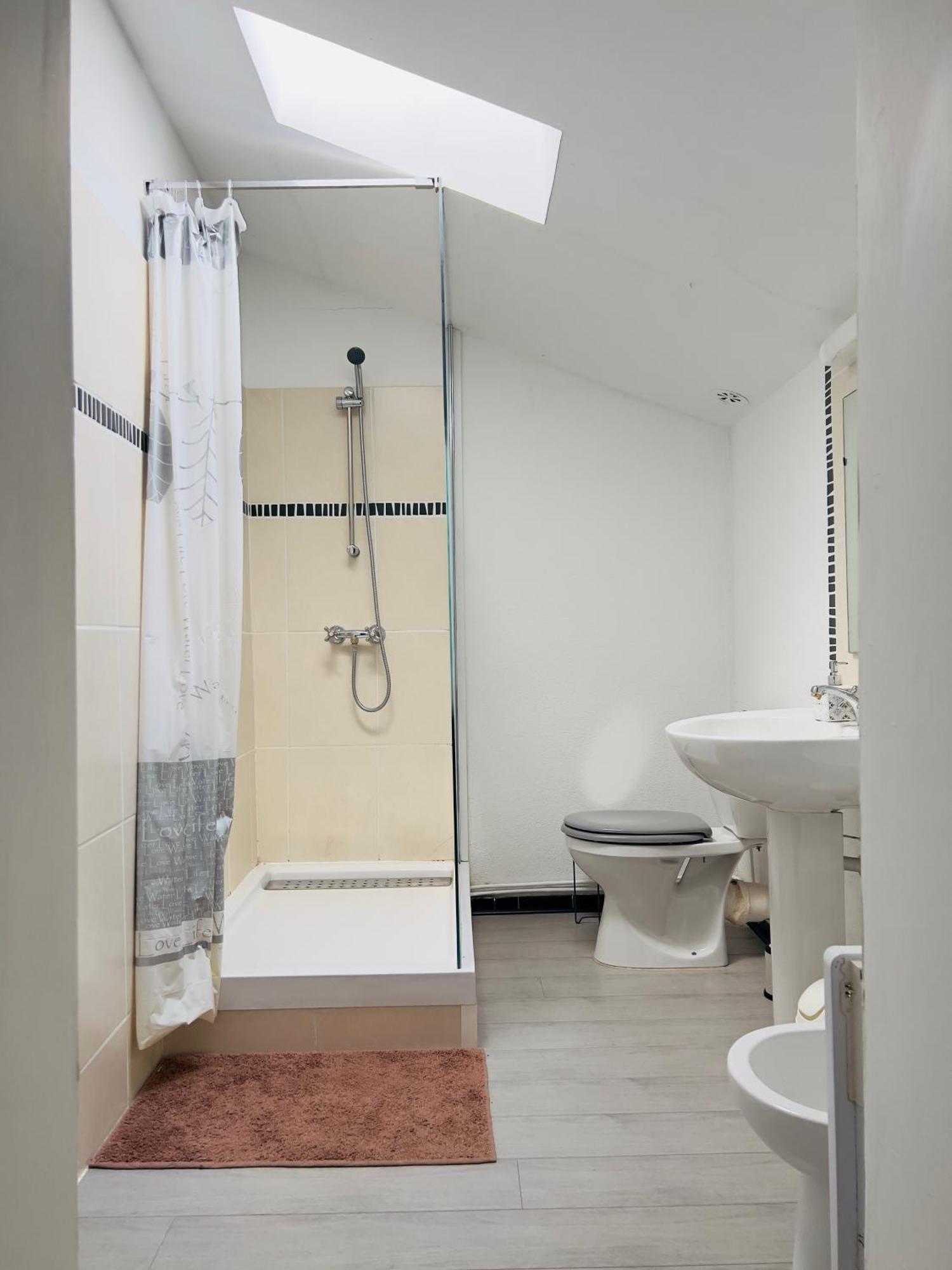 Chateau La Loge Bed & Breakfast Villematier